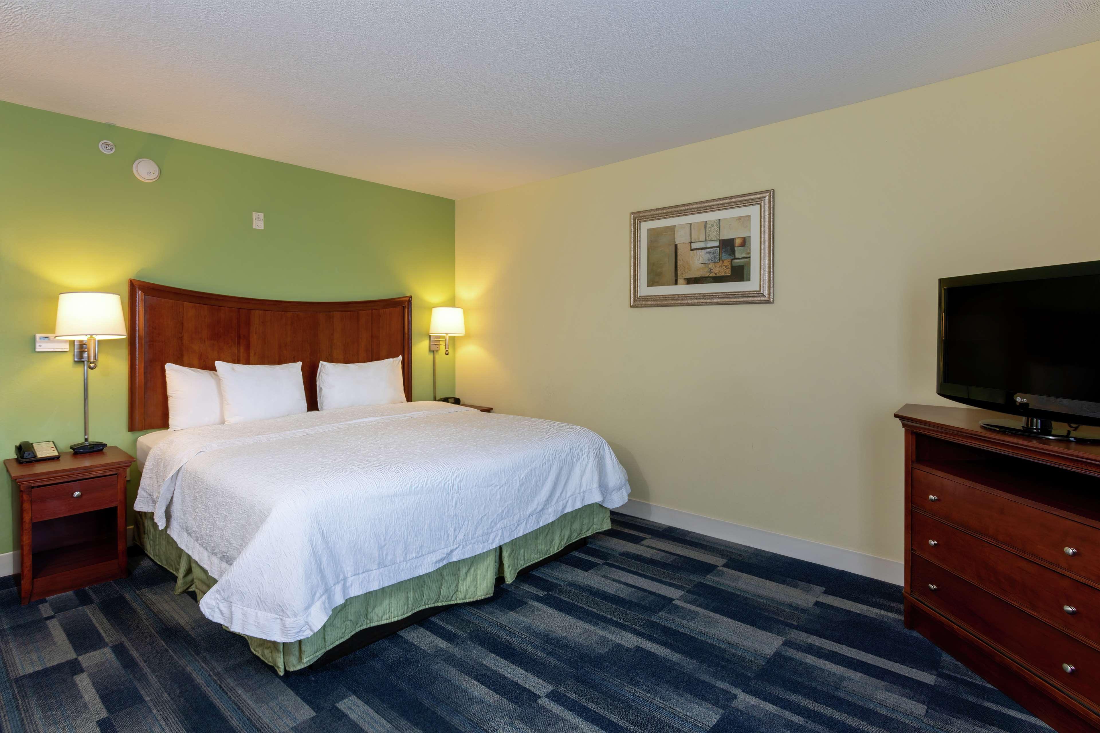 Hampton Inn & Suites - Форт Пиърс Екстериор снимка