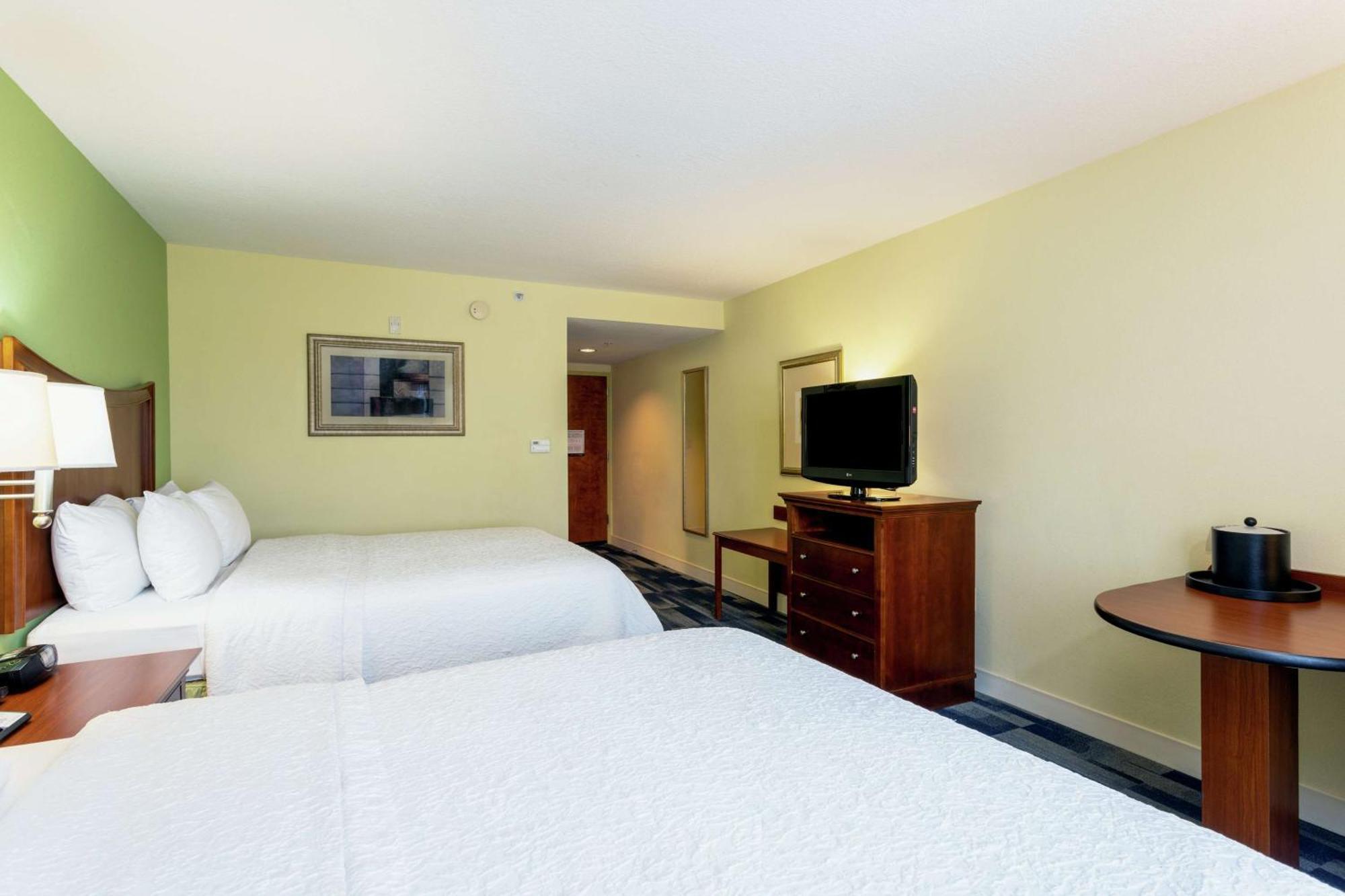 Hampton Inn & Suites - Форт Пиърс Екстериор снимка
